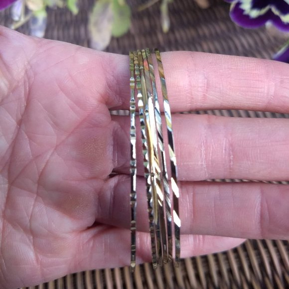 Vintage 70s special 6 etched 'gold' bangles NWOT 🎈HOST PICK x4🎈 - Picture 2 of 5